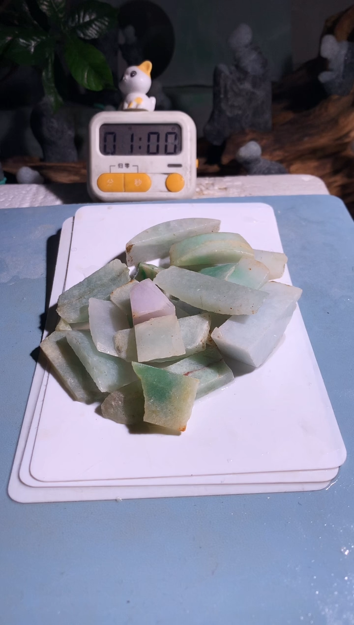 吊坠(不含链)未镶嵌翡翠木**心P991