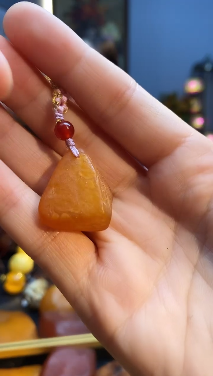 琥珀颈饰未镶嵌挂件