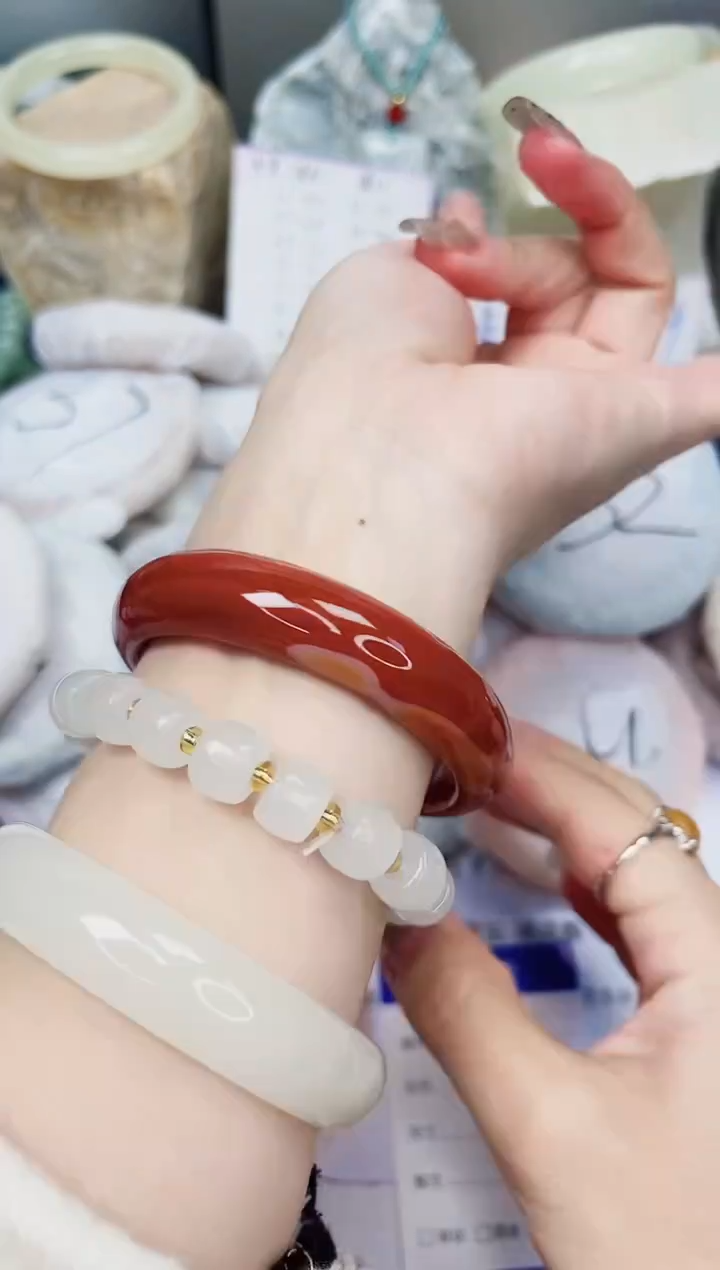 【闪购商品】石英质玉手镯未镶嵌111-玛瑙-圈口56