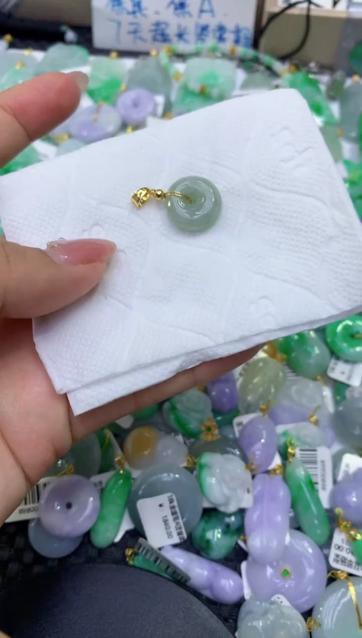 颈饰未镶嵌翡翠天然缅甸A货翡翠