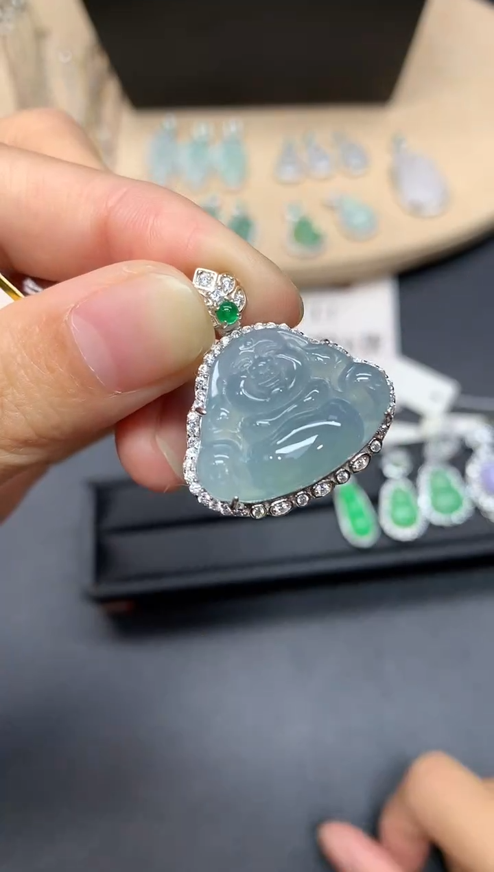 【闪购商品】翡翠吊坠(不含链)银S925镶嵌佛公【无服务费】