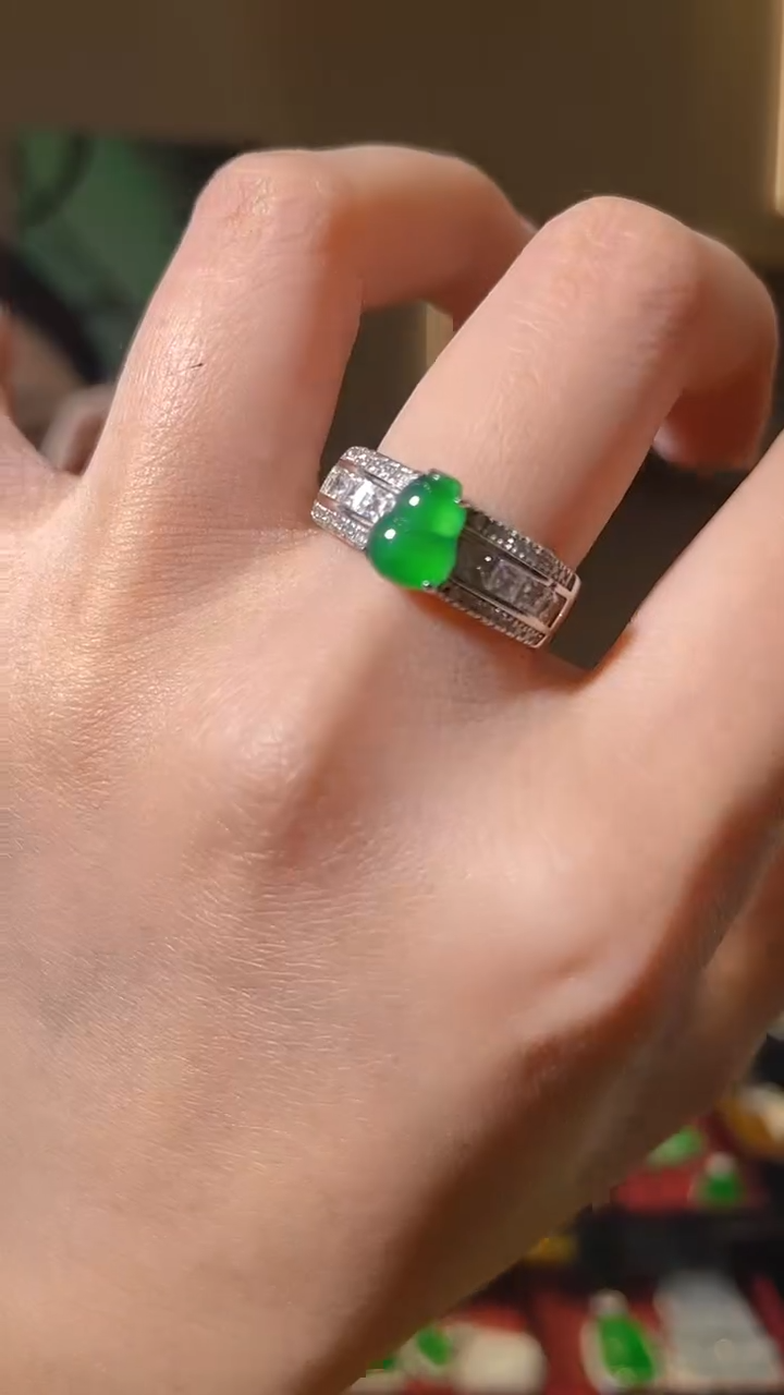 【闪购商品】翡翠戒指银S925镶嵌天然翡翠A货