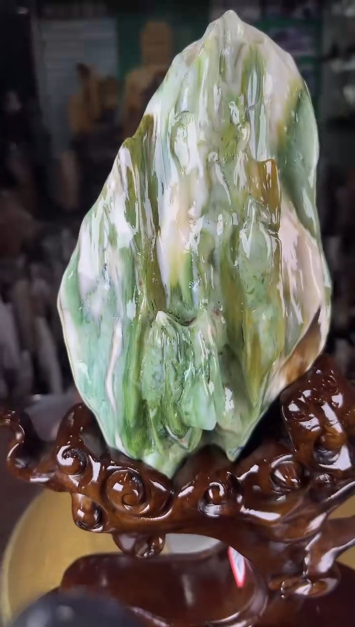 未镶嵌珠宝奇石硅化玉缅甸天然树化玉摆件