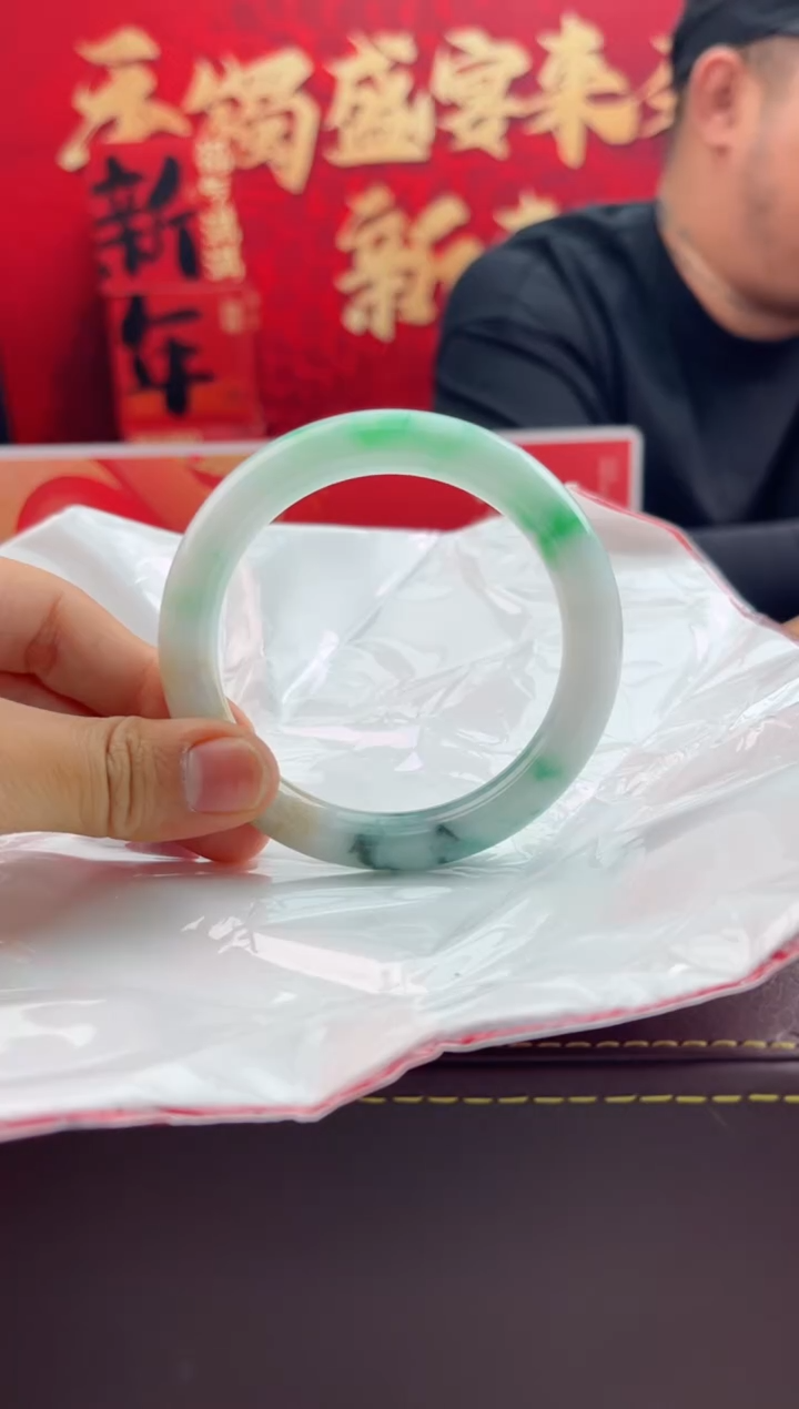 【闪购商品】翡翠手镯未镶嵌1翡翠手镯