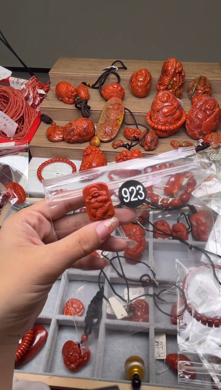 【闪购商品】南红玛瑙珠宝奇石未镶嵌923