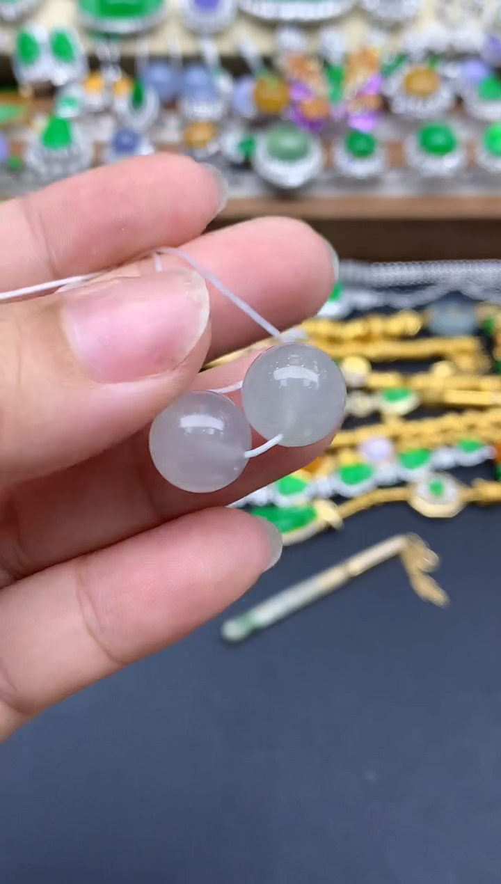 翡翠未镶嵌颈饰实****阅1111-春日珠宝