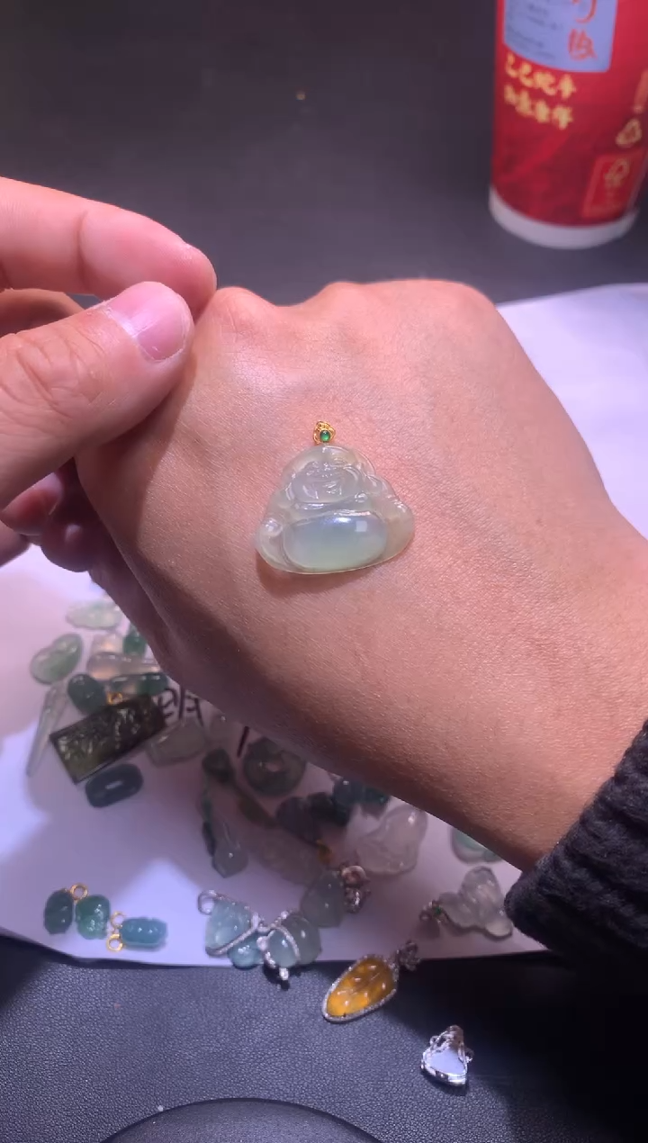 【闪购商品】翡翠吊坠(不含链)18K金镶嵌1