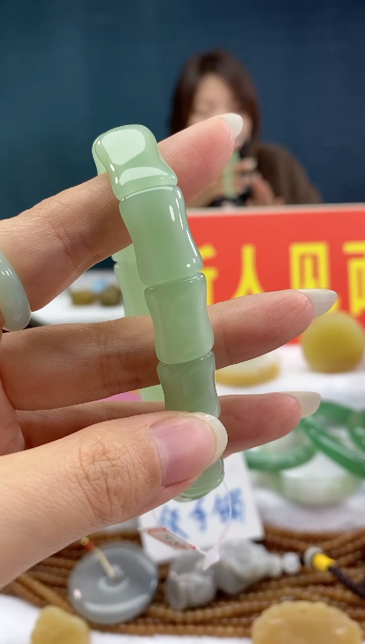 【闪购商品】石英质玉颈饰未镶嵌3