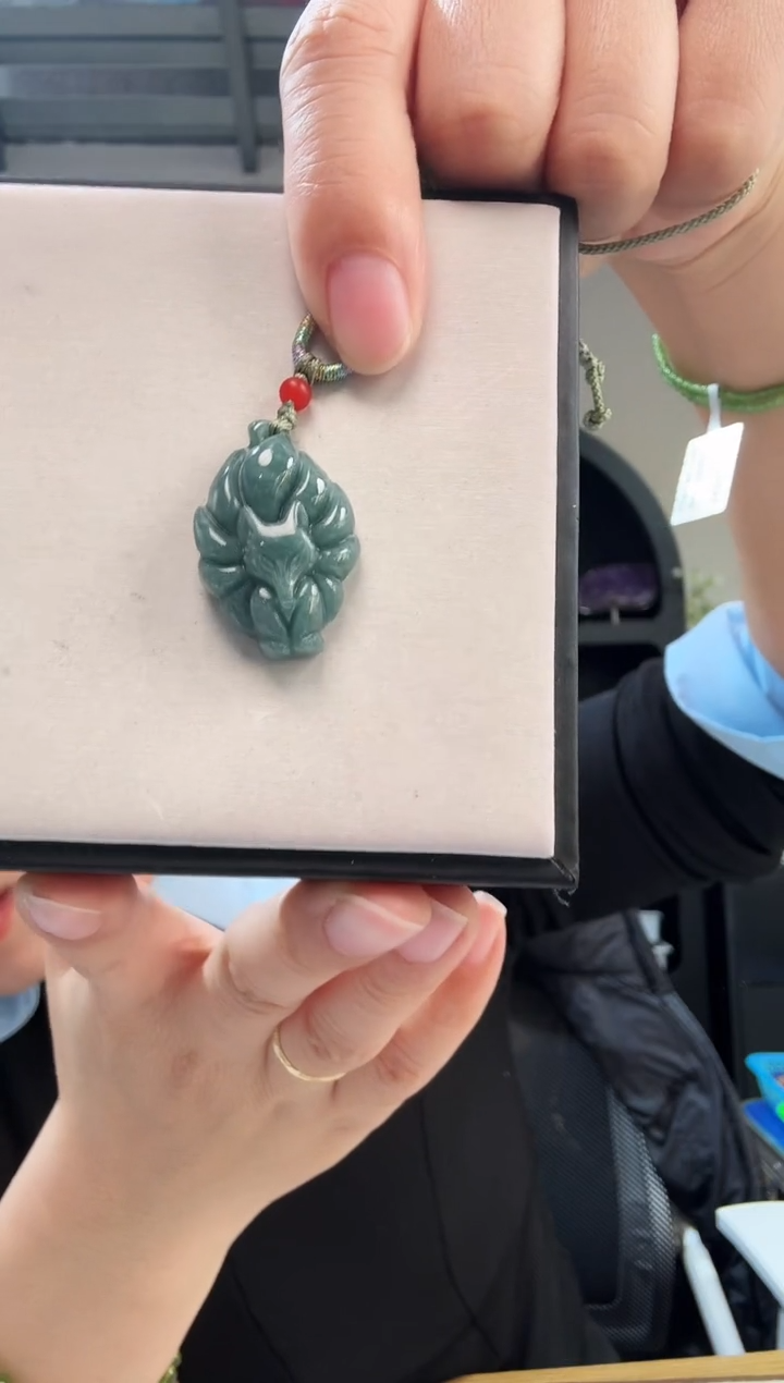 吊坠(赠链)未镶嵌翡翠优0052