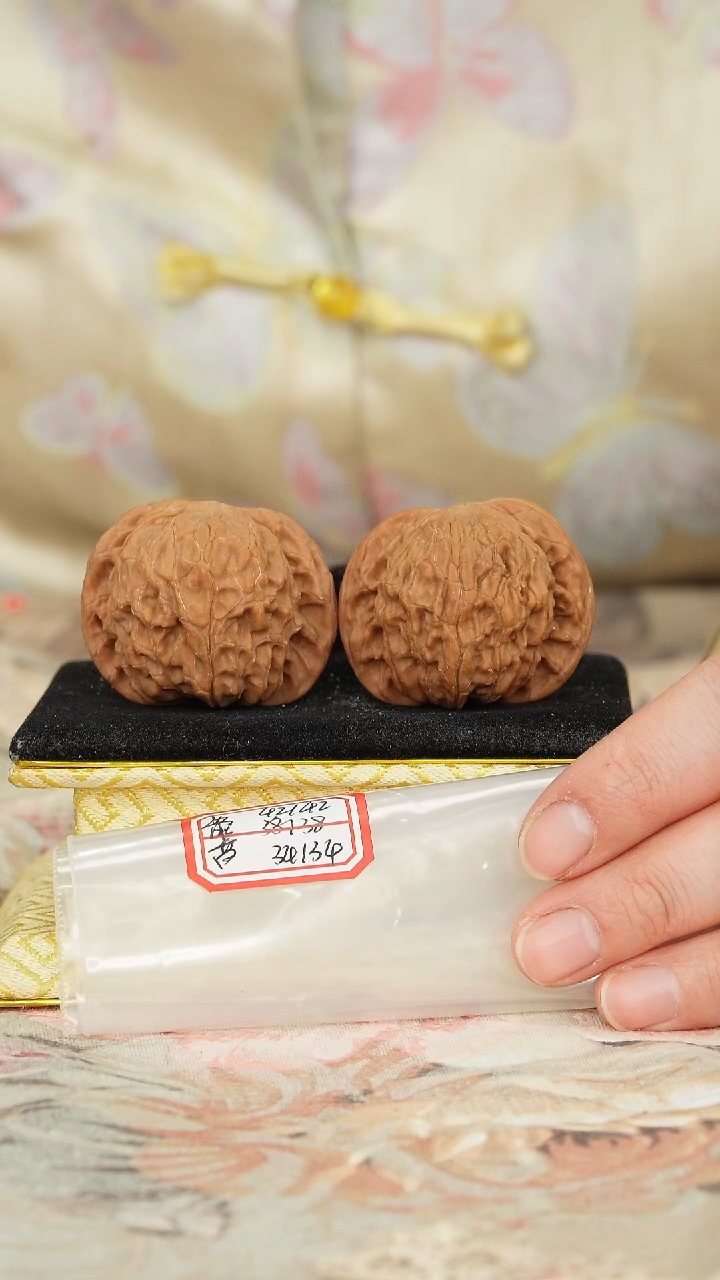 【闪购商品】文玩核桃把件磨盘