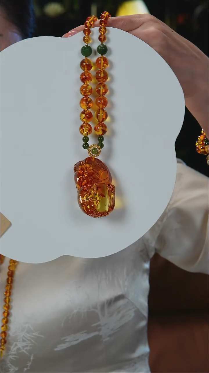 琥珀（花珀）项链未镶嵌花珀貔貅