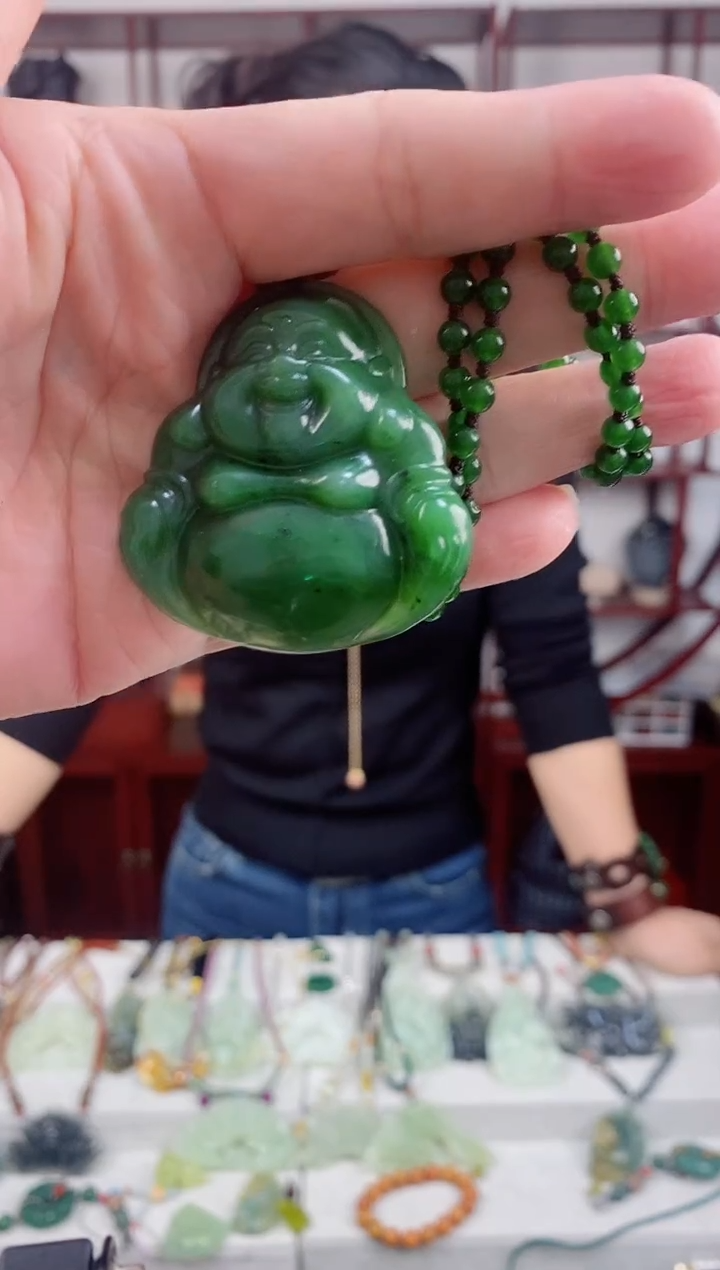 颈饰未镶嵌和田玉随机发