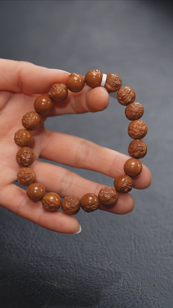 【闪购商品】橄榄核吊坠橄榄核