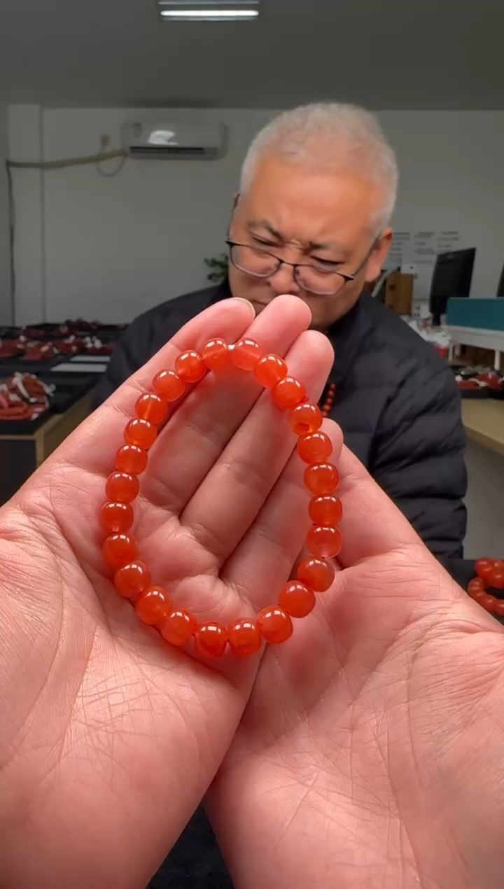 【闪购商品】南红玛瑙8mm保山手串老型未镶嵌多样性发一件