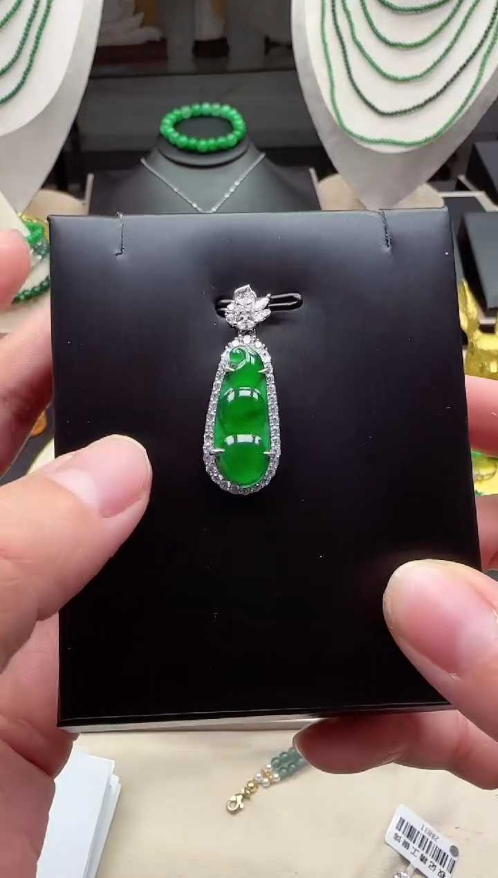 【闪购商品】翡翠吊坠(不含链)银S925镶嵌【海莎一口翠】翡翠挂件1