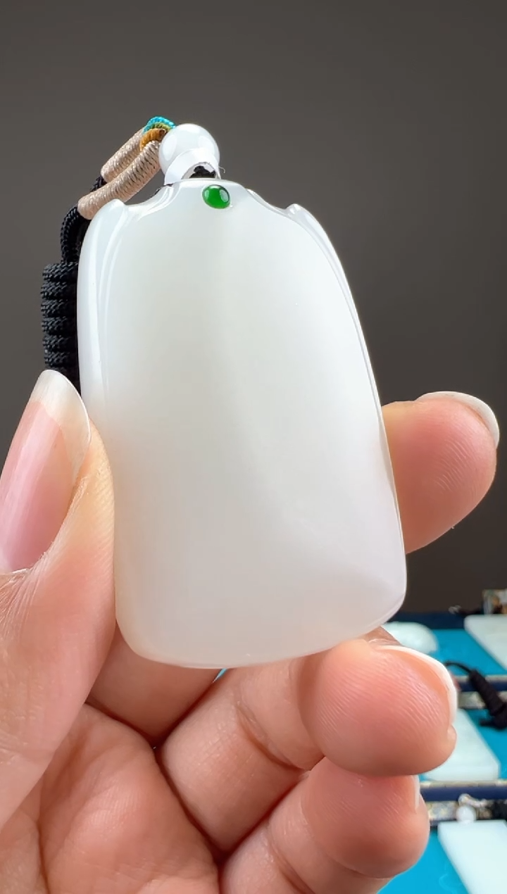 【闪购商品】和田玉颈饰未镶嵌1