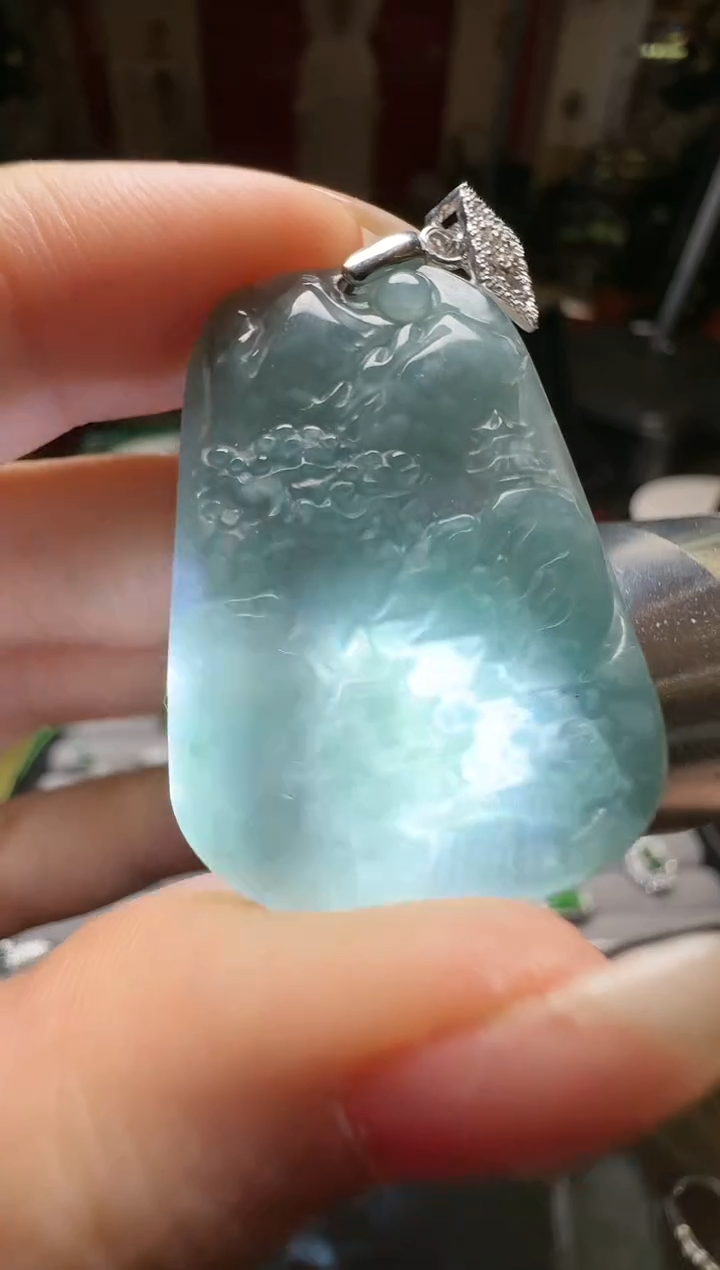 【闪购商品】翡翠吊坠(不含链)未镶嵌翡翠