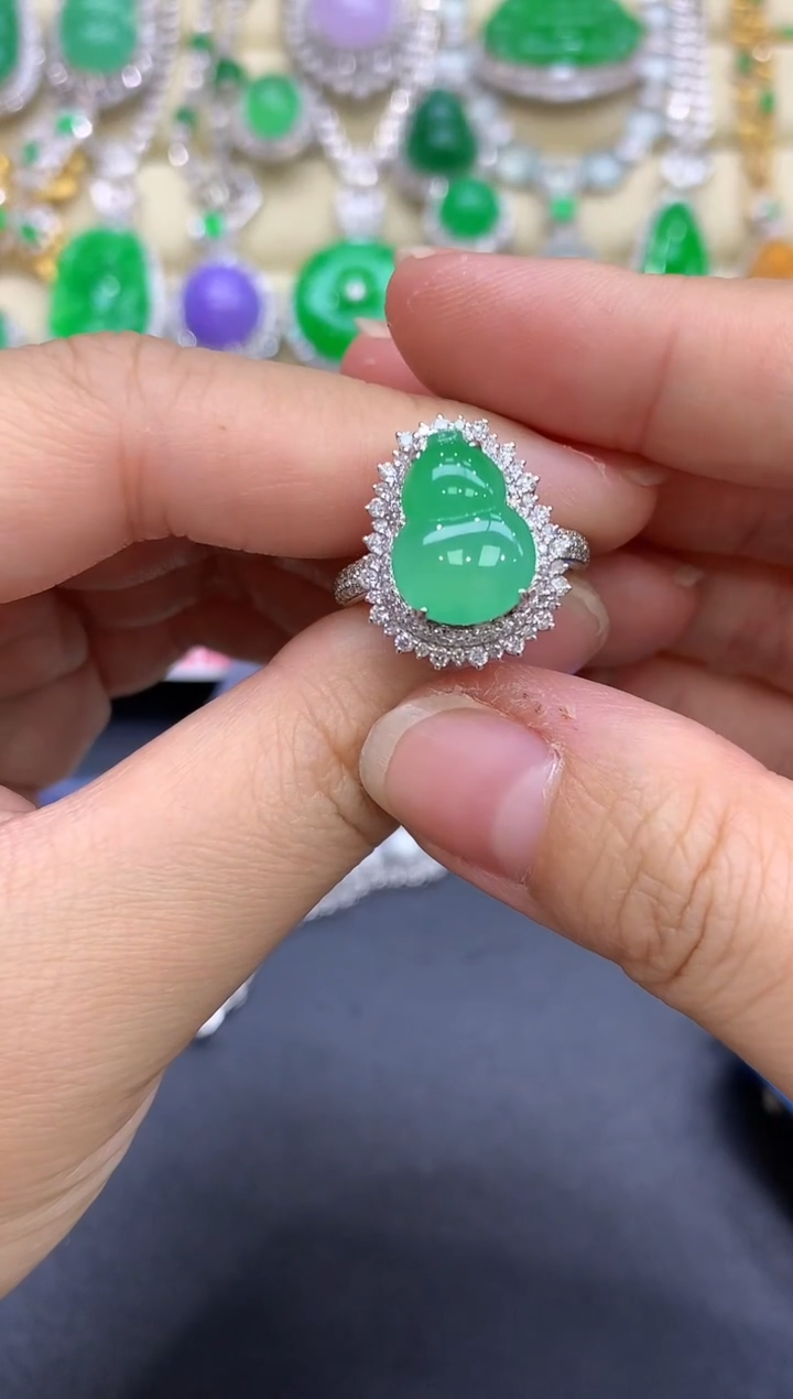 18K金镶嵌戒指翡翠461-中国好珍宝