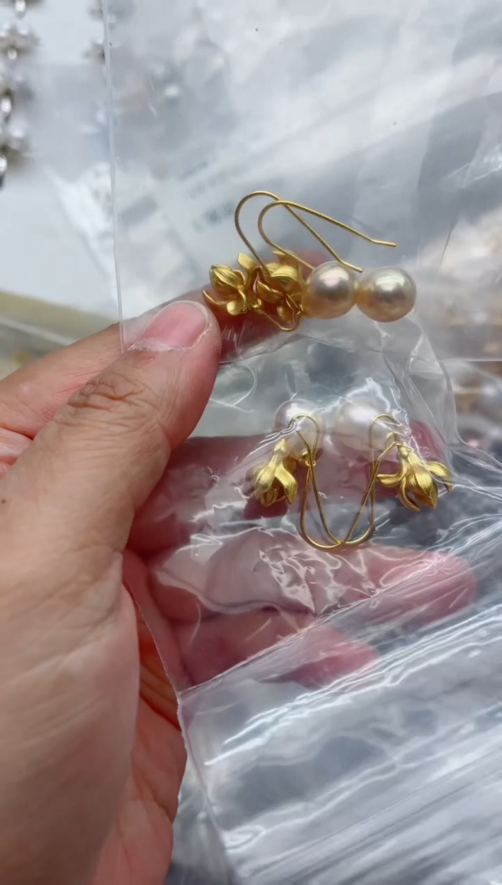 未镶嵌耳饰淡水珍珠多样性发其一，非无暇
