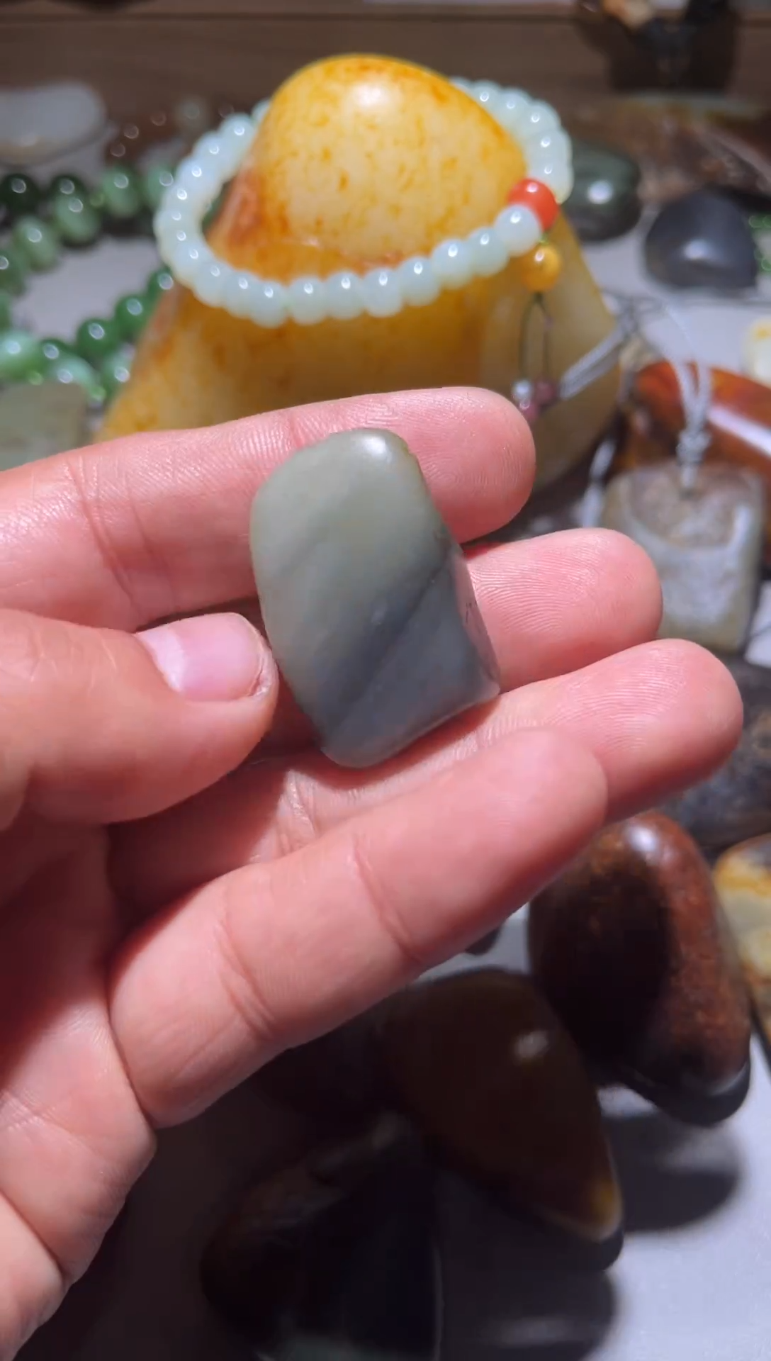 未镶嵌和田玉（子料）挂件真皮真籽