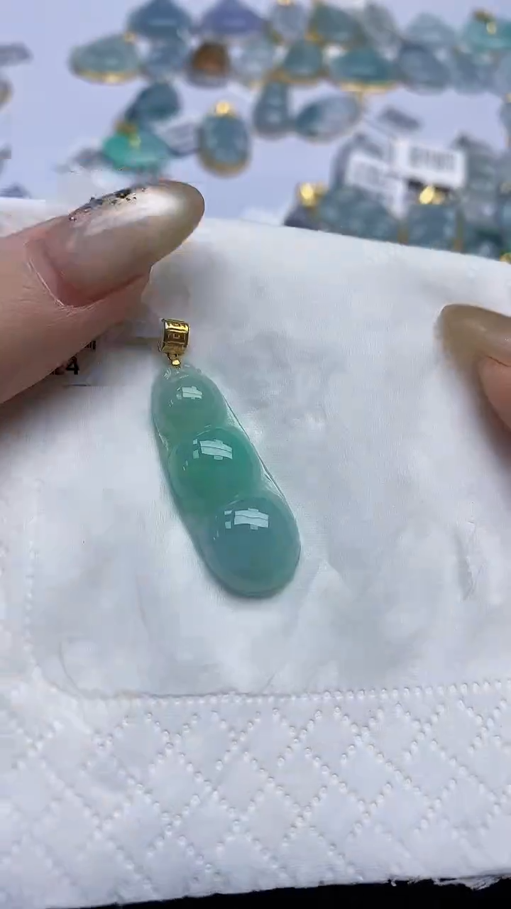 【闪购商品】翡翠颈饰18K金镶嵌天然A货翡翠 