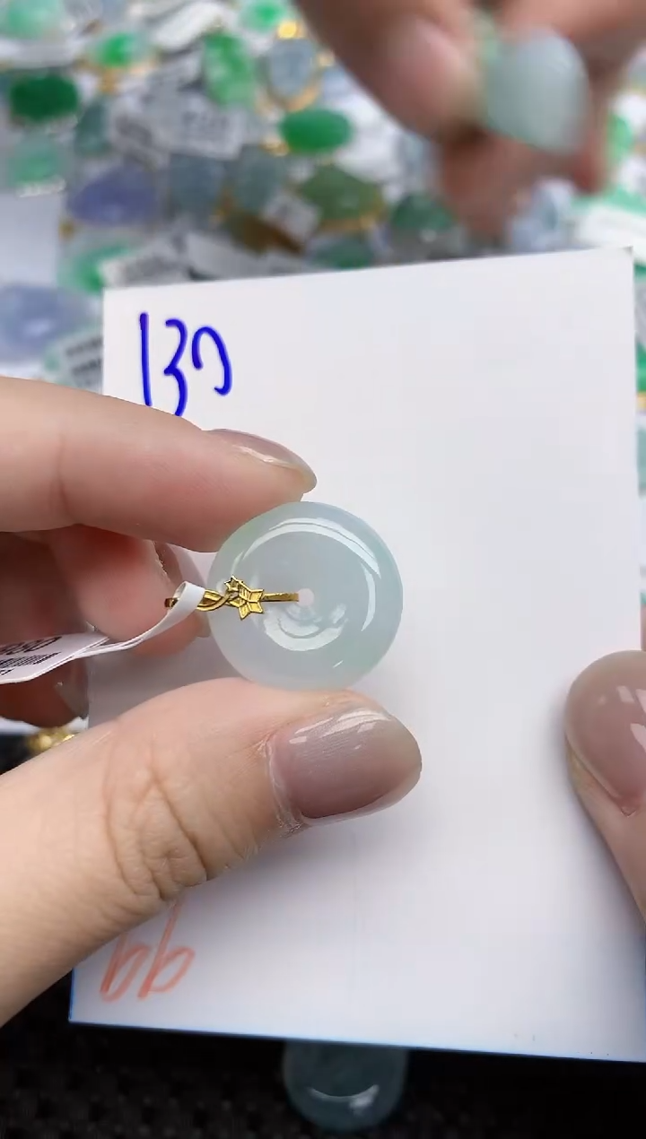 【闪购商品】翡翠颈饰18K金镶嵌天然翡翠A货