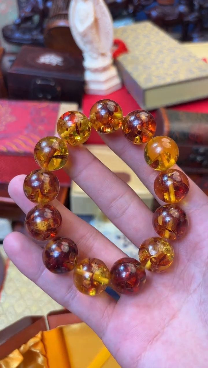 未镶嵌琥珀裸石——————————————145