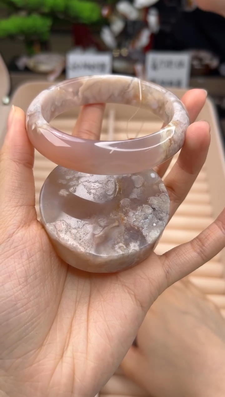 【闪购商品】石英质玉未镶嵌手镯59圈口（赠送镯心）63805