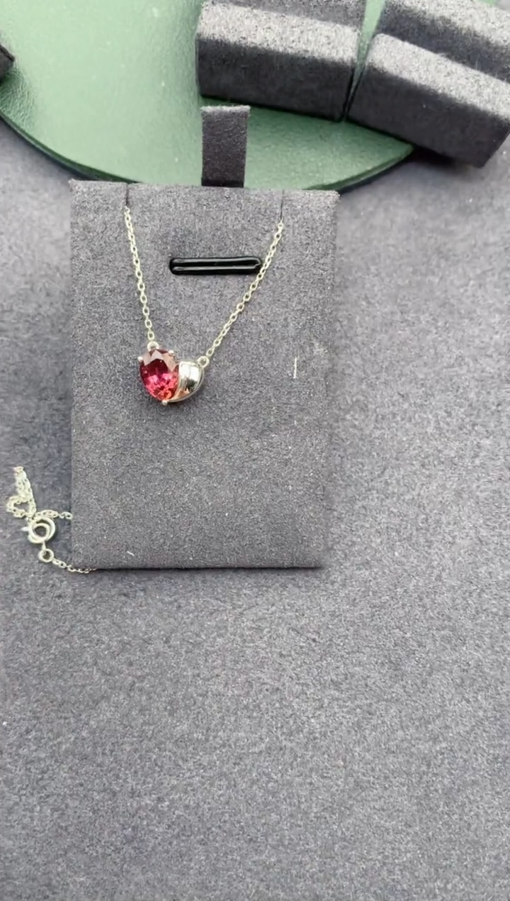 18K金镶嵌套链碧玺1ct碧玺套链