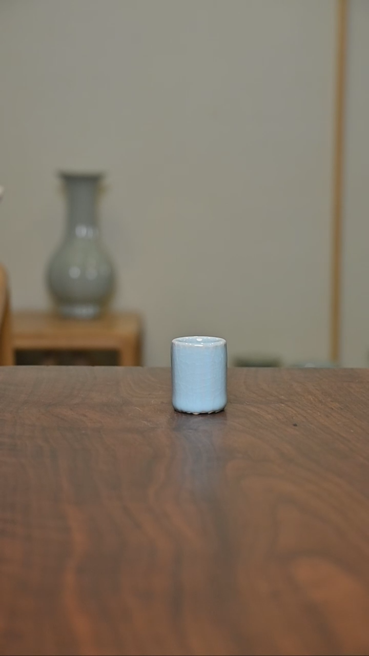 杯微瑕天青釉小雏菊盖置15ml