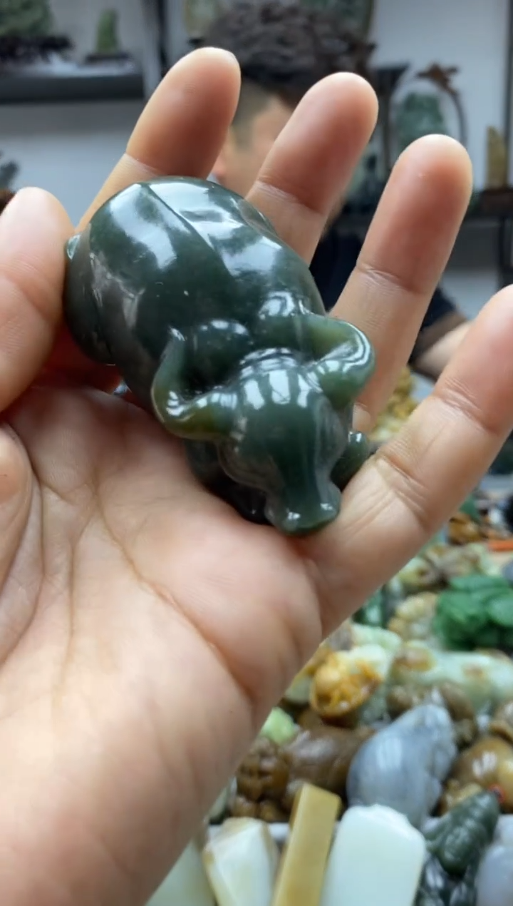 和田玉未镶嵌把件1