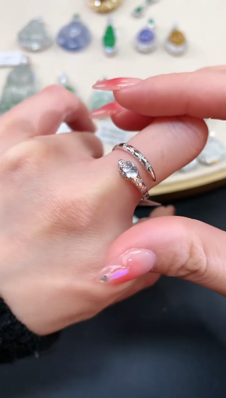 【闪购商品】翡翠戒指18K金镶嵌A899|1980