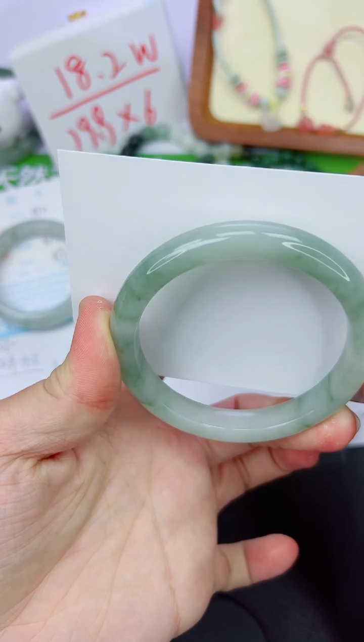 【闪购商品】石英质玉手镯未镶嵌351-58.6