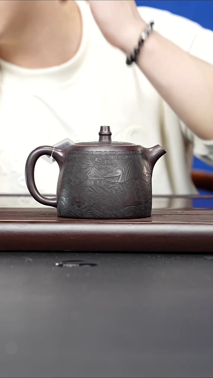 茶壶紫砂宜兴紫砂 莲花汉铎石红 钱兴芳 404