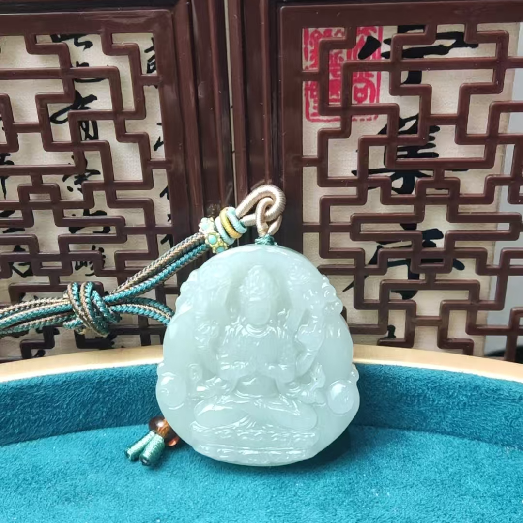和田玉千手观音吊坠（鼠）