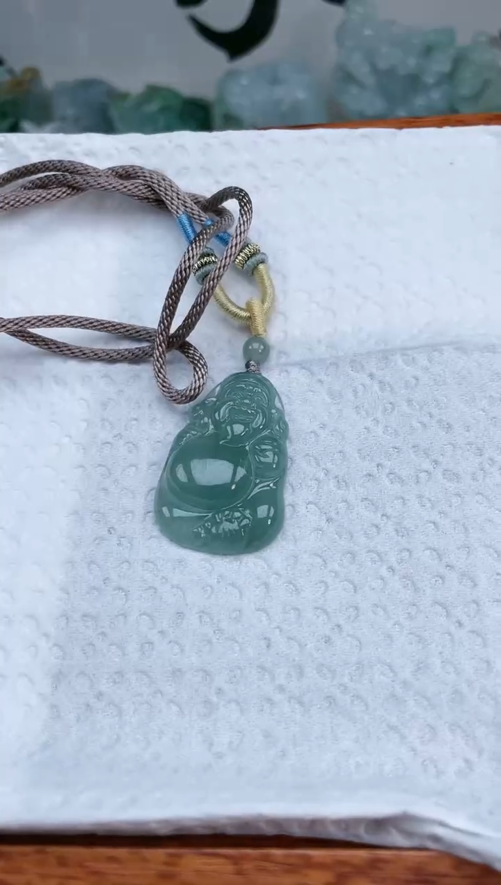 【闪购商品】翡翠颈饰未镶嵌财爷