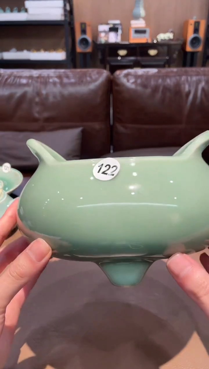 122窑承青瓷大桥耳炉