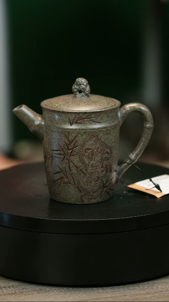 茶壶紫砂楠H1689周卓琴段泥刻绘太湖石