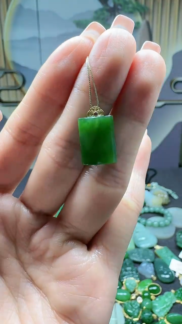 【闪购商品】和田玉吊坠(不含链)18K金镶嵌1