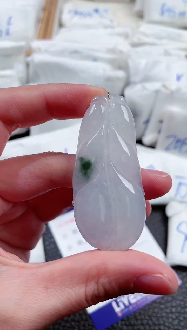 【闪购商品】翡翠颈饰未镶嵌00016765