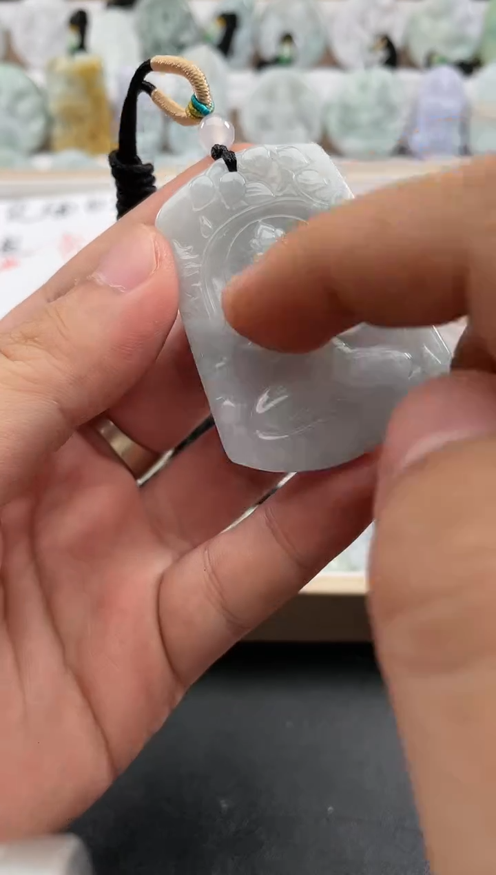 颈饰未镶嵌翡翠25/12/23/.18