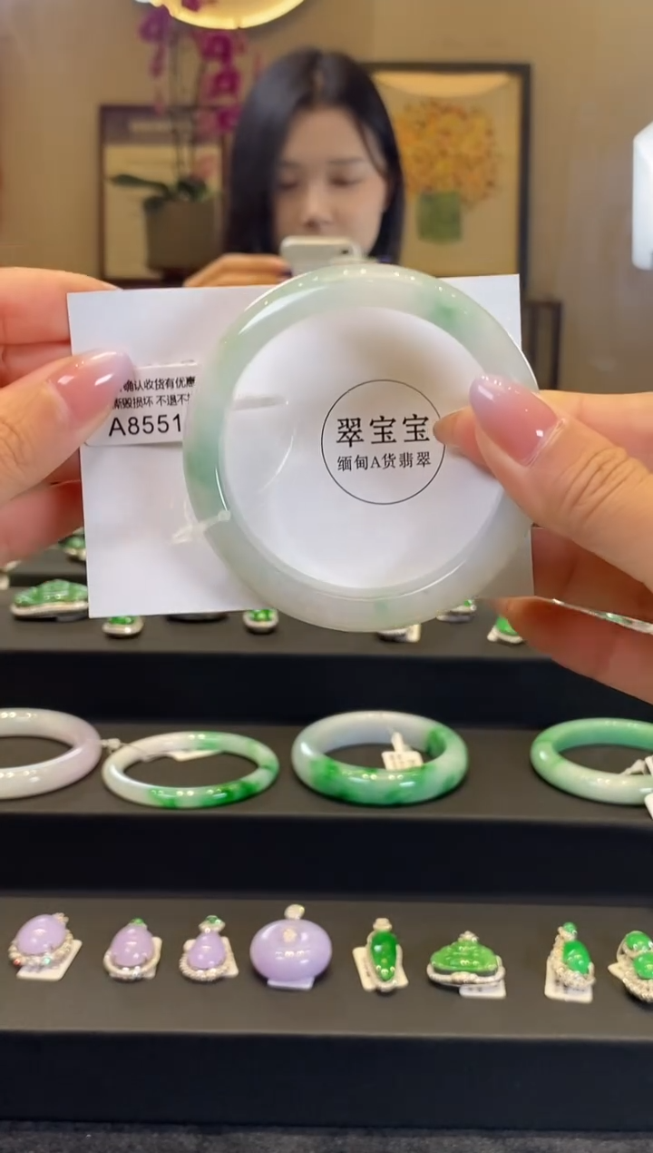 【闪购商品】翡翠手镯未镶嵌A8551 正圈圈口55 含运营费