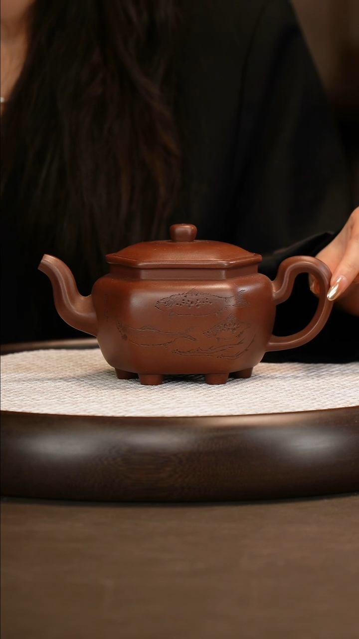 王石耕 六方坦然 400c/龙龟/盖杯