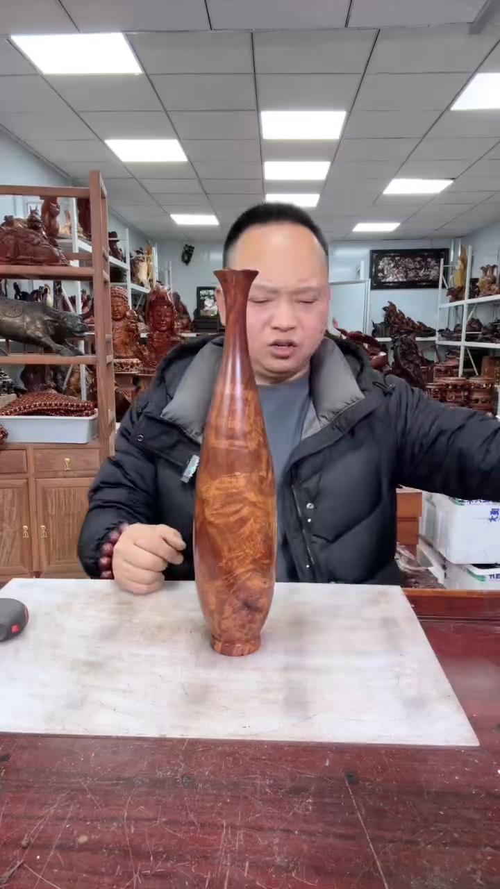 【闪购商品】花梨木类木雕工艺品88888888