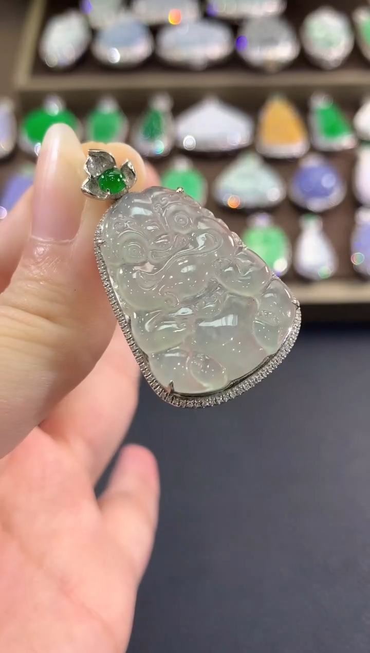 吊坠(不含链)18K金镶嵌翡翠b55 