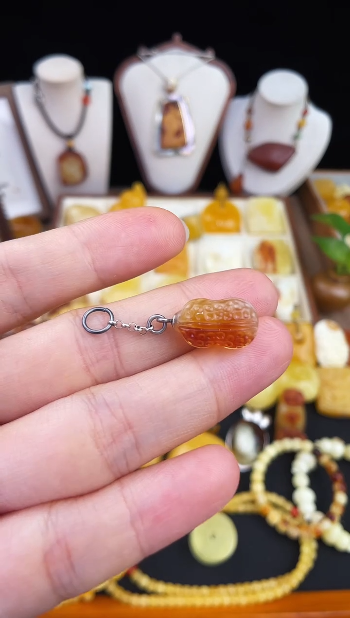 琥珀未镶嵌珠宝奇石柒月