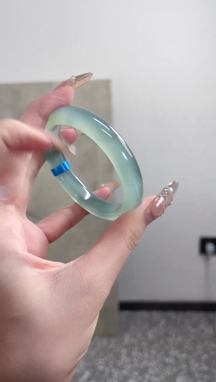 【闪购商品】玛瑙/玉髓手镯未镶嵌55-56圈