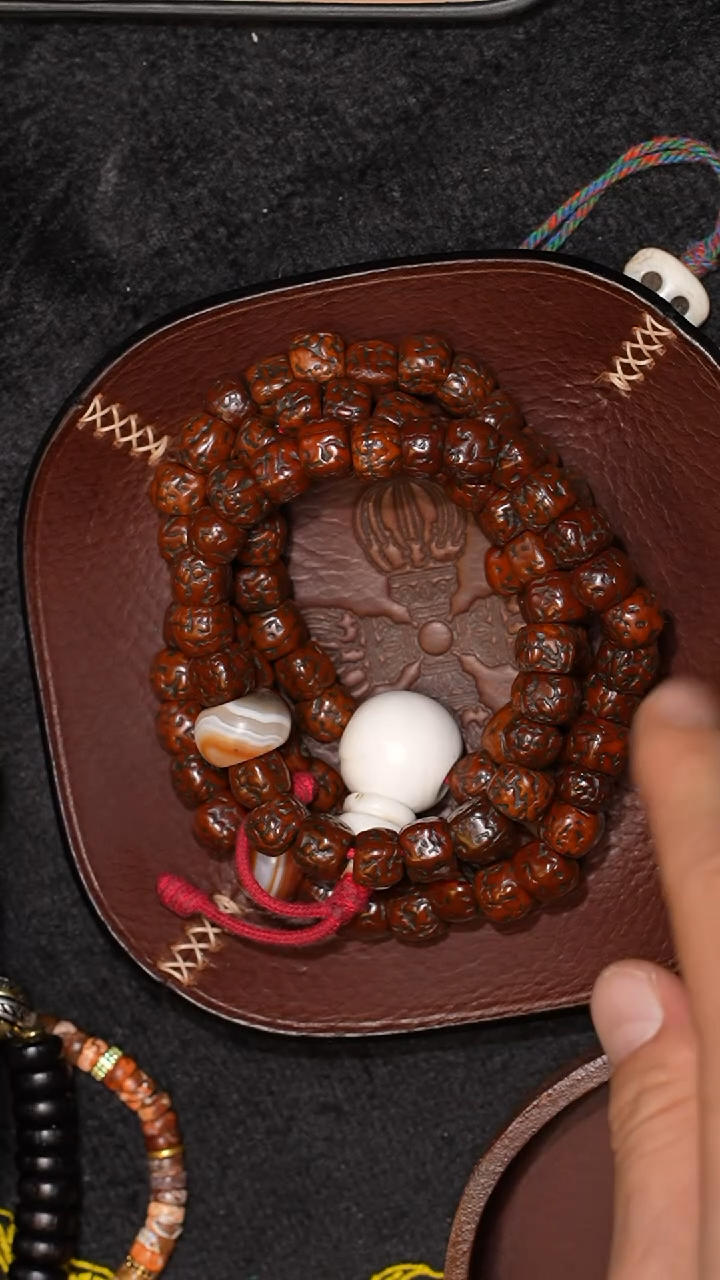 【闪购商品】冲赛康胡子哥，藏传念珠278