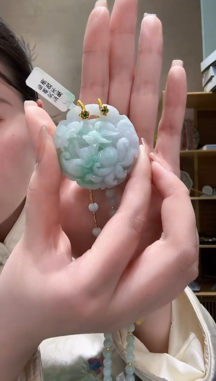 【闪购商品】翡翠颈饰未镶嵌吊坠