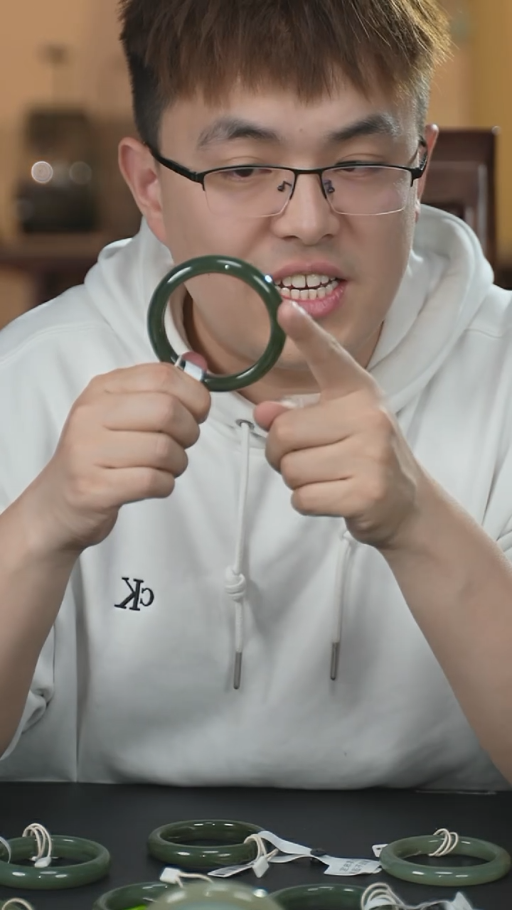 【闪购商品】和田玉手镯未镶嵌77号圈口60+